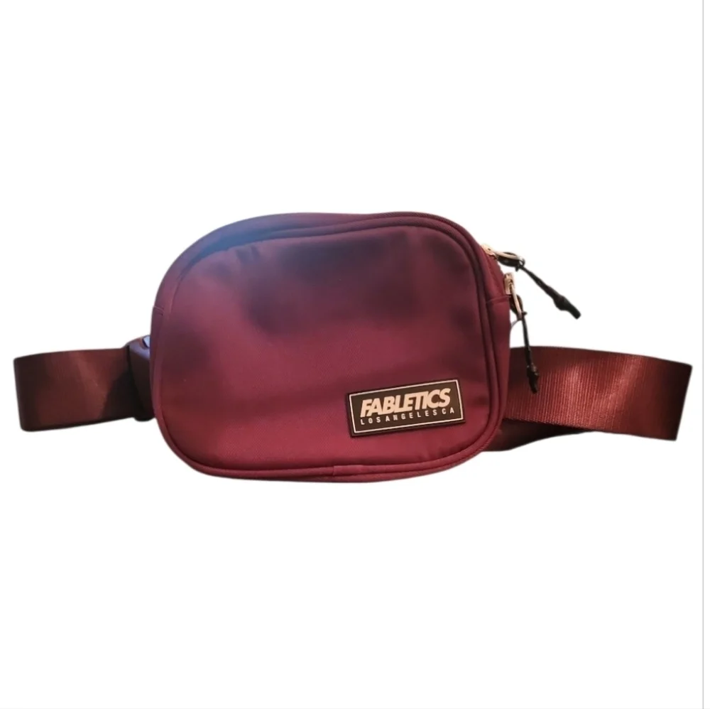 Fabletics Merlot Belt Bag Fanny Pack OS Adjustable Waist Travel Gym Zip Pocket